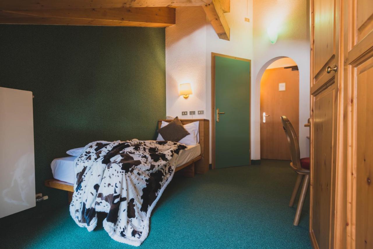 B&B Garni Villa Campitello Campitello di Fassa Luaran gambar