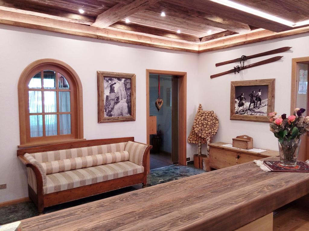 B&B Garni Villa Campitello Campitello di Fassa Luaran gambar