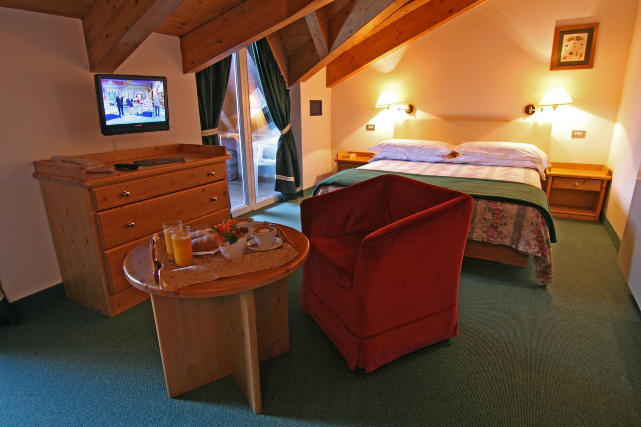 B&B Garni Villa Campitello Campitello di Fassa Luaran gambar