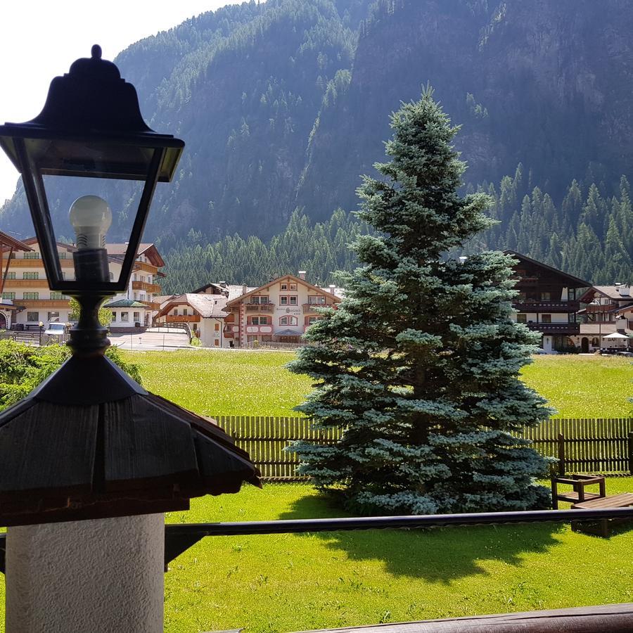 B&B Garni Villa Campitello Campitello di Fassa Luaran gambar
